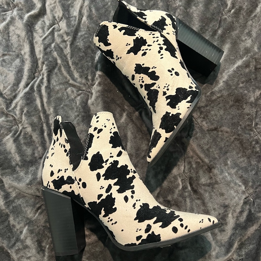 SHEIN Black and Cream Patterned Heeled Boots